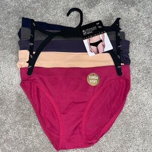 🌸NWT Attributes 5 pack Bikini Panties